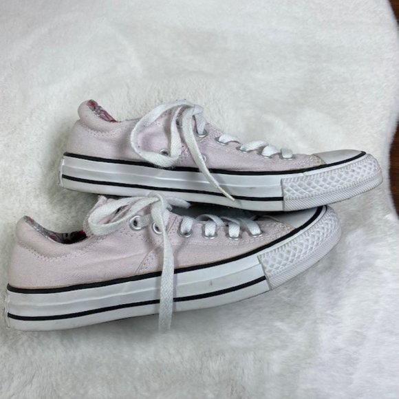 Converse All Star Low Top  Women's Sneakers, size 7 - Picture 7 of 12